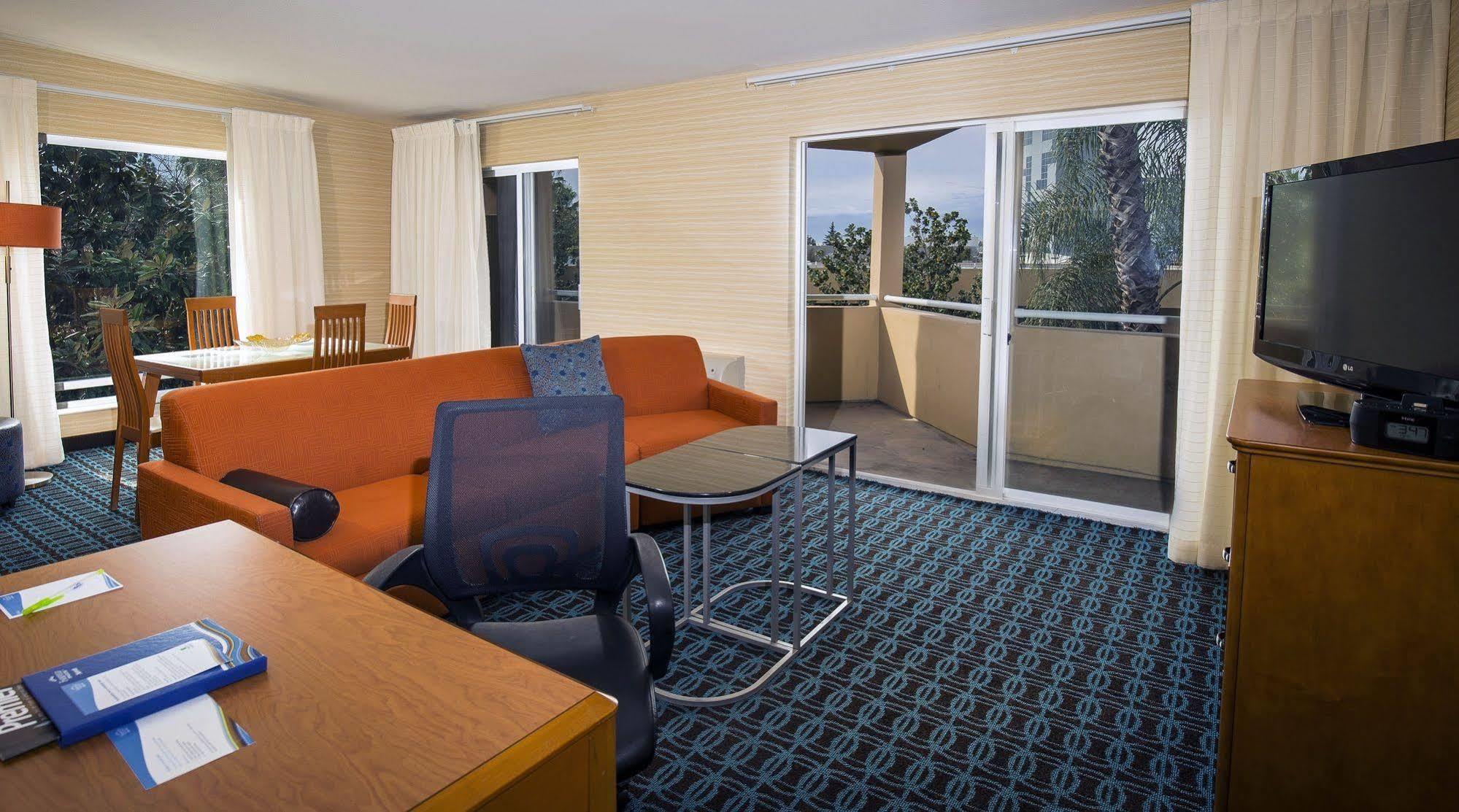 Fairfield Inn And Suites By Marriott San Jose Airport Dış mekan fotoğraf